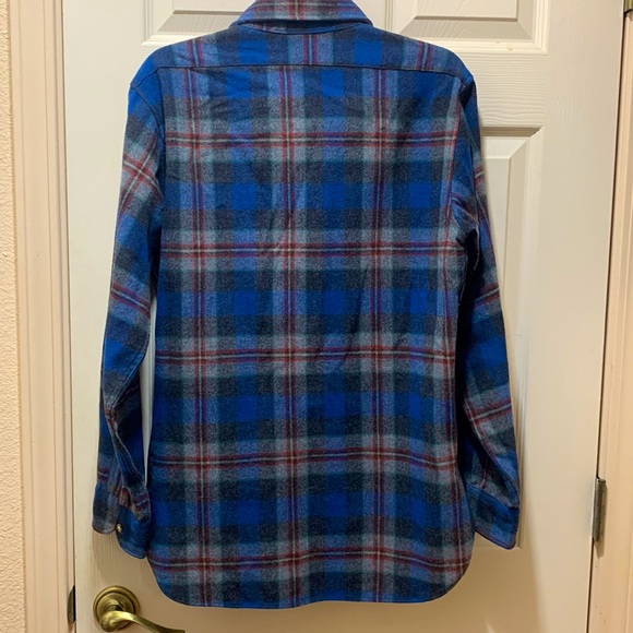 Vintage Pendleton Virgin Wool Blue Button Up Flannel Shirt Mens Made in USA - Picture 3 of 10
